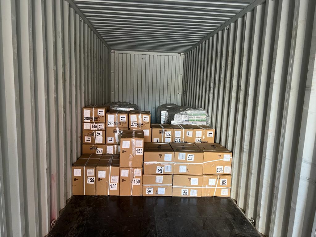 Yükleme sırasında dış ticaret operasyonu