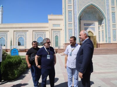 Özbekistan kültür turu İmam Buhârî Merkezi ziyaretinden kare